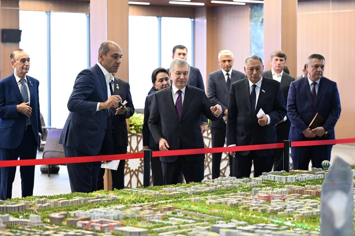 Yangi Toshkentda Chirchiqning pastki qismida quvurlar va er osti chorrahasida quvurlar o`rnatilgan